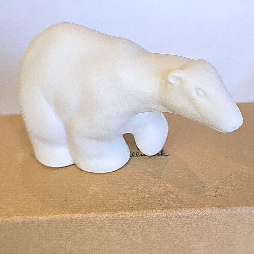 1979 VTG Hallmark Little Gallery Polar Bear Figurine Porcelain Bisque With Box